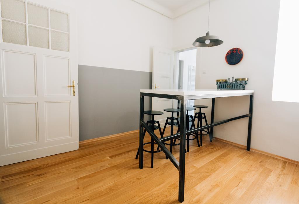 Mazuranic Square Apartment Ζάγκρεμπ Δωμάτιο φωτογραφία