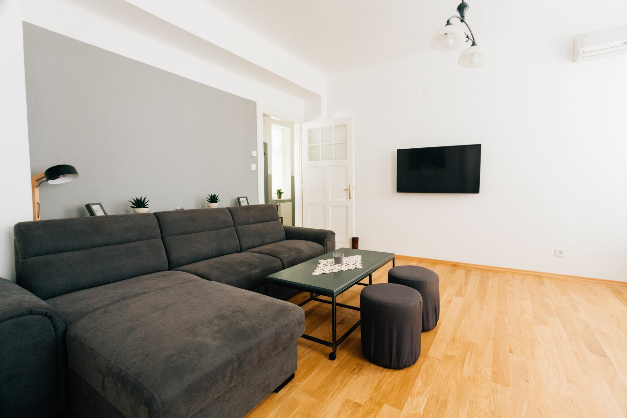 Mazuranic Square Apartment Ζάγκρεμπ Εξωτερικό φωτογραφία