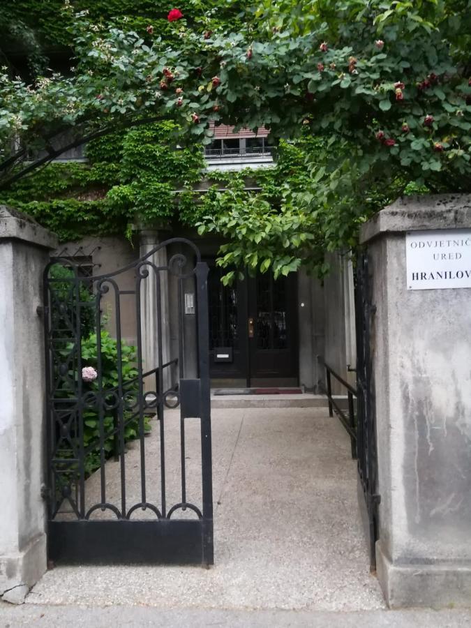 Mazuranic Square Apartment Ζάγκρεμπ Εξωτερικό φωτογραφία
